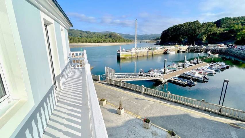Maison de vacances pour 6 personnes, avec balcon, adapté aux familles à Mañón