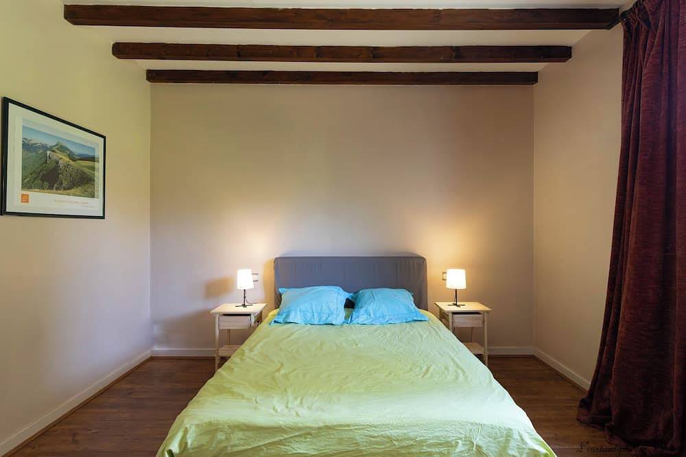Spacious typical Vercors house for your vacation: fresh air and plenty to do! in La Chapelle-en-Vercors, Parc naturel régional du Vercors