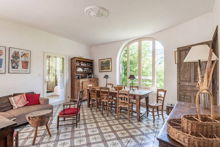 Location de vacances pour 13 personnes, avec terrasse et jardin à Joyeuse - 4