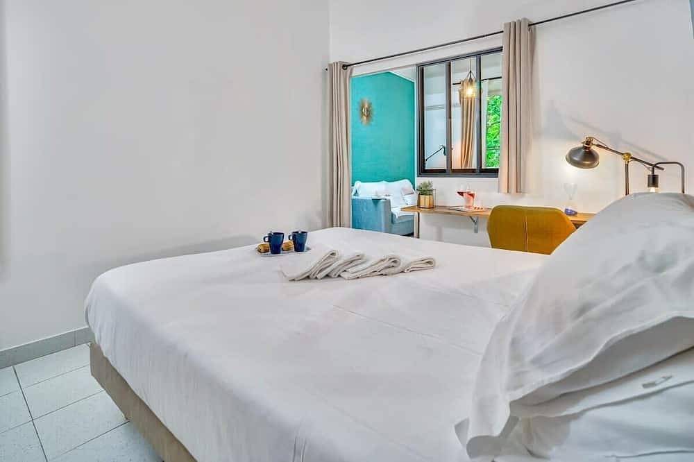 Ganze Wohnung, 🍀 Wohnung La Cigale | Les Nids de la Diane in Pertuis, Regionaler Naturpark Luberon