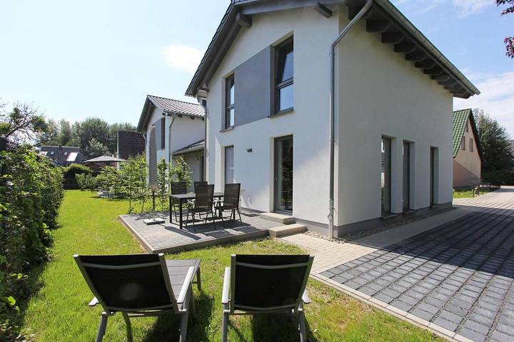 Ferienhaus für 4 Personen, mit Terrasse und Garten sowie Sauna in Zingst, Fischland - Darß - Zingst
