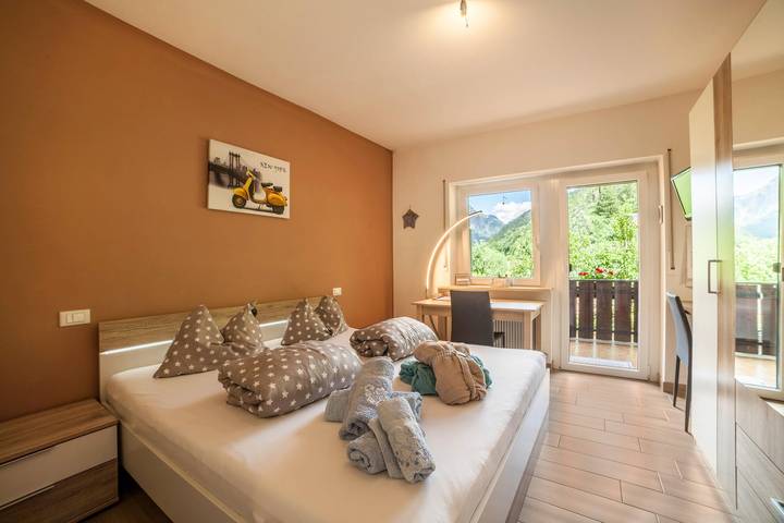 Appartamento intero, Appartamento vacanze Ferdy.Vista sulle montagne e balcone in Parcines, Gruppo Ortles-Cevedale
