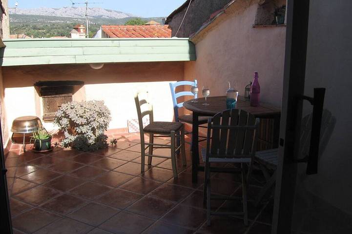 Location de vacances pour 4 personnes, avec Balcon ainsi que Jacuzzi et Terrasse à Paziols