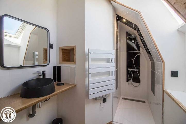 Location de vacances pour 4 personnes, avec balcon dans Office De Tourisme Besse - 4