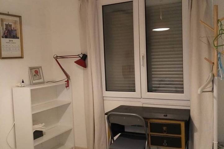 Location de vacances pour 2 personnes, avec terrasse ainsi que jardin et piscine, animaux acceptés à Sérignan-du-Comtat - 3