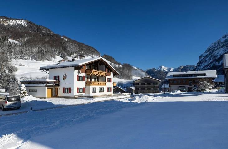 Maison d’hôte pour 2 personnes, avec vue ainsi que jardin et sauna, adapté aux familles à Mellau - 2