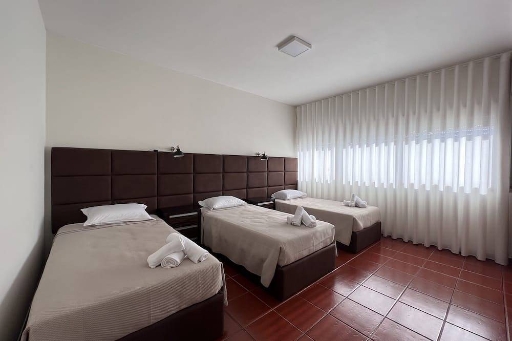 Appartement entier, 50 m de la plage et avec conditions pour mobilité réduite! in Povoa de Varzim, District de Porto