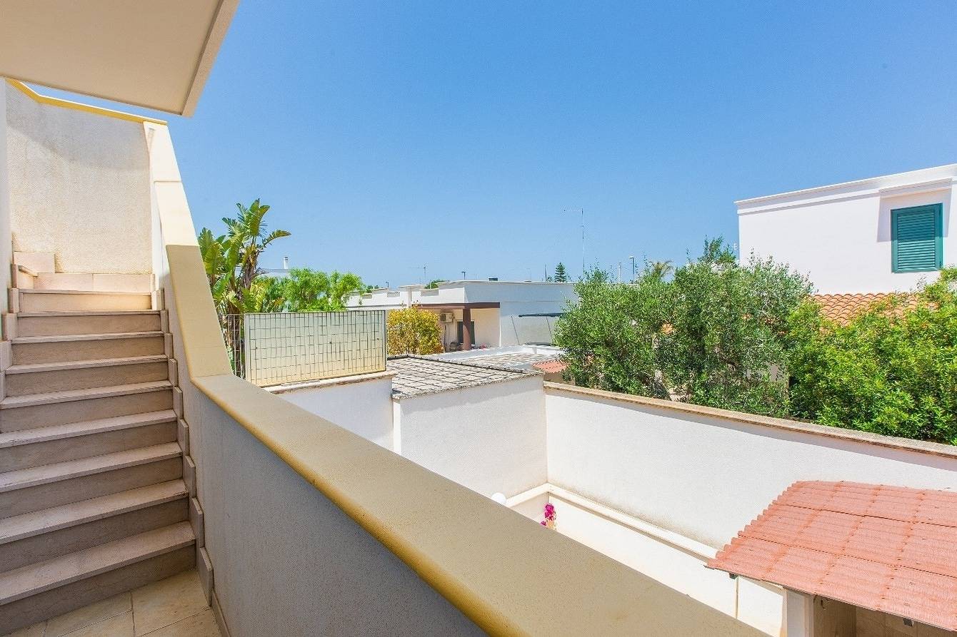 Appartamento intero, Appartamento vacanze per 4 persone con terrazza in Pantanagianni, Torre Santa Sabina
