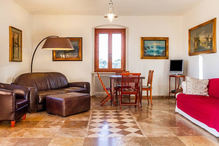 Casa vacanze "Assiolo" con vista sulle colline e giardino privato in Magliano in Toscana, Parco naturale della Maremma