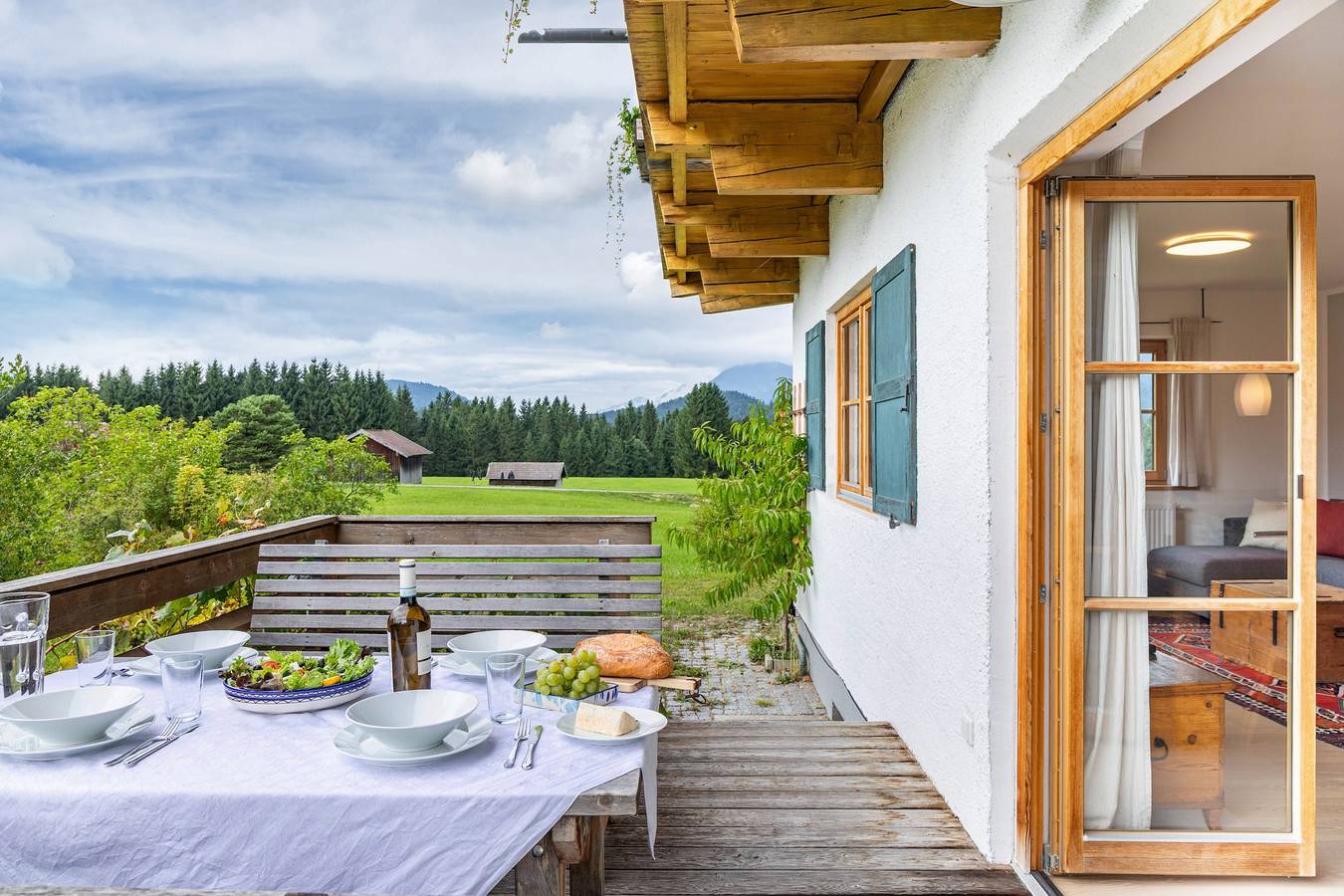 Ganze Wohnung, Apartment '180 Grad' mit Bergblick, privater Terrasse und Wlan in Mittenwald, Bayerische Alpen