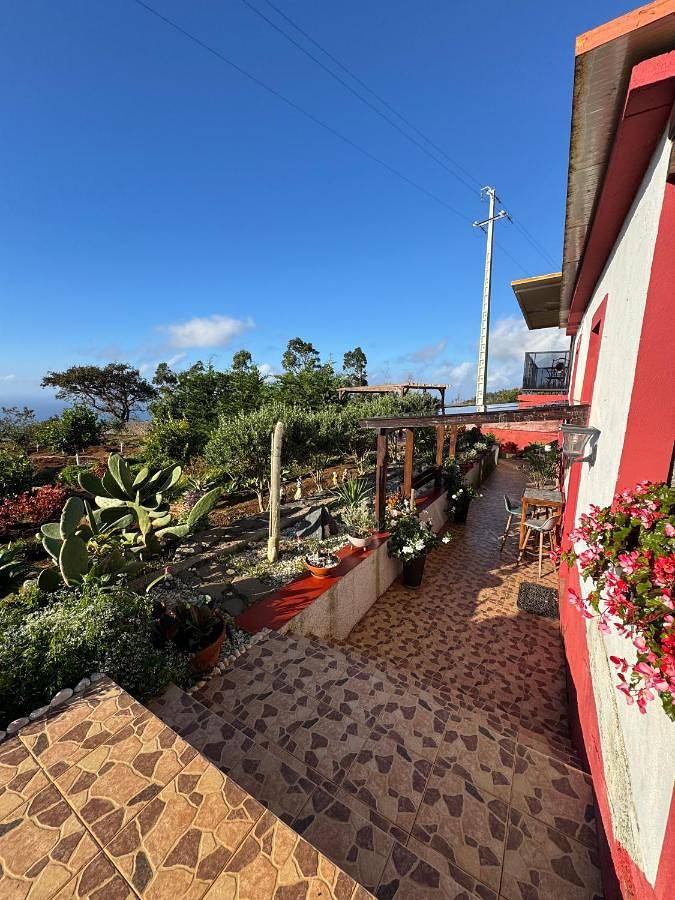 Victoria Tiny Stone House in Ponta do Pargo, Madeira