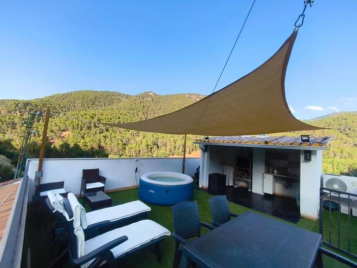 Casa rural para 5 personas, con piscina además de jardín y vistas, Se admiten mascotas en Sierra de Segura - 4