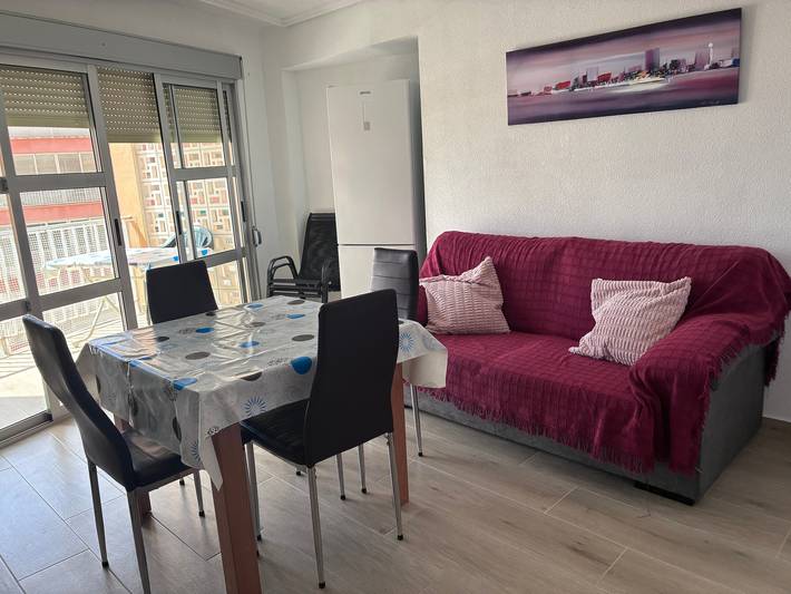 Ganze Wohnung, Apartment 'Sol' mit Meerblick, Wlan und Klimaanlage in Platja de Sant Antoni (Cullera), Cullera