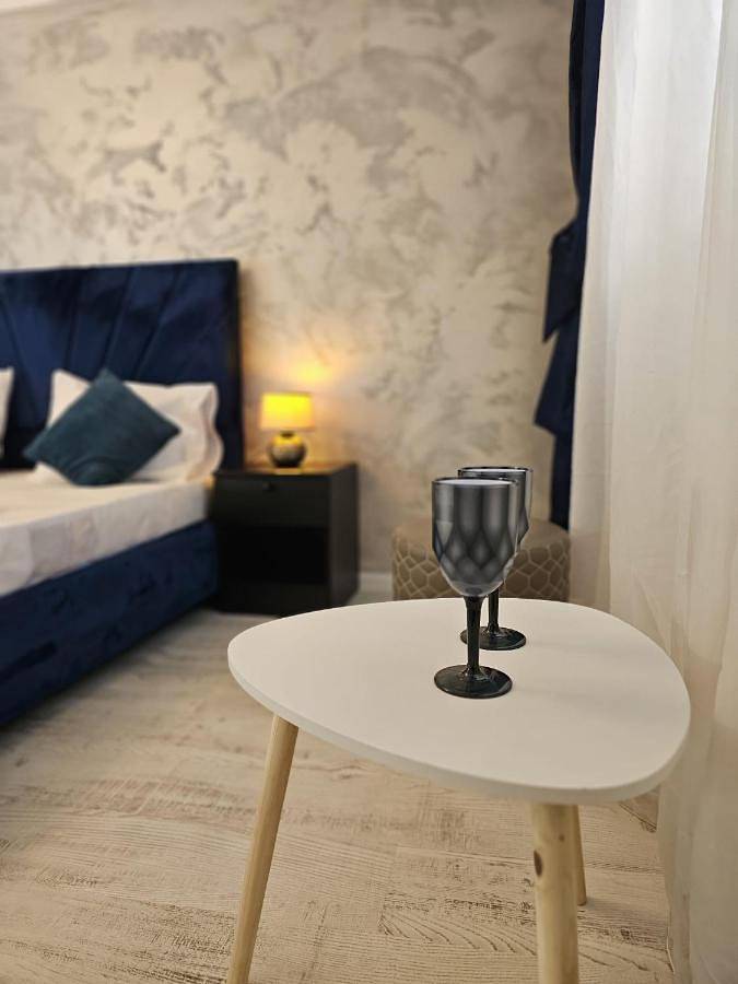 Chambre d’hôte pour 2 personnes, avec vue ainsi que jardin et terrasse, adapté aux familles à Bucarest - 3