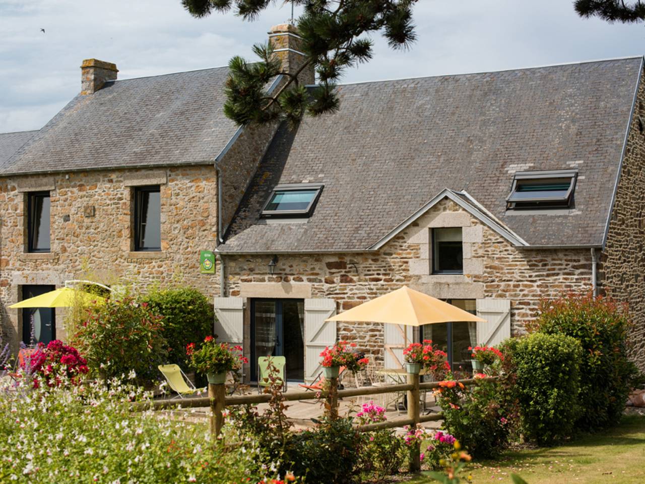 Charmante maison au cœur d'un village paisible avec jardin clos et animaux in Dragey-Ronthon, Baie du Mont-Saint-Michel