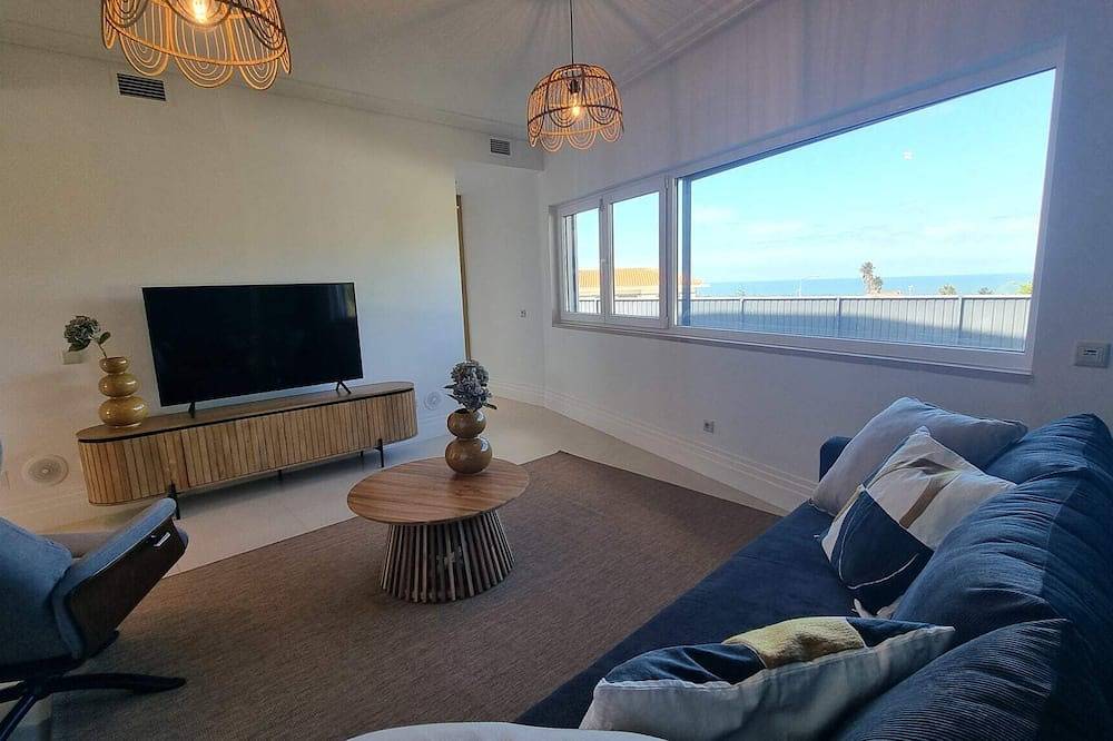 Apartment Oceans Window in Praia dos Pescadores (Ericeira), Ericeira