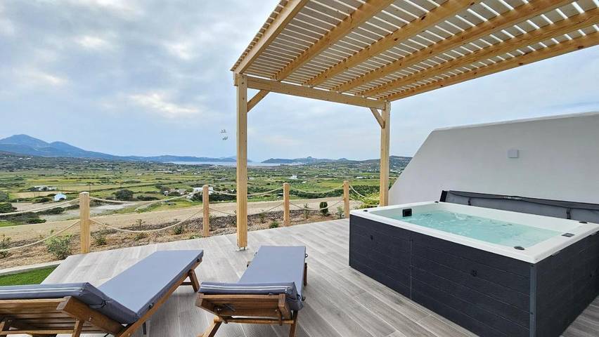 Villa pour 6 personnes, avec jacuzzi et balcon dans Milos - 4