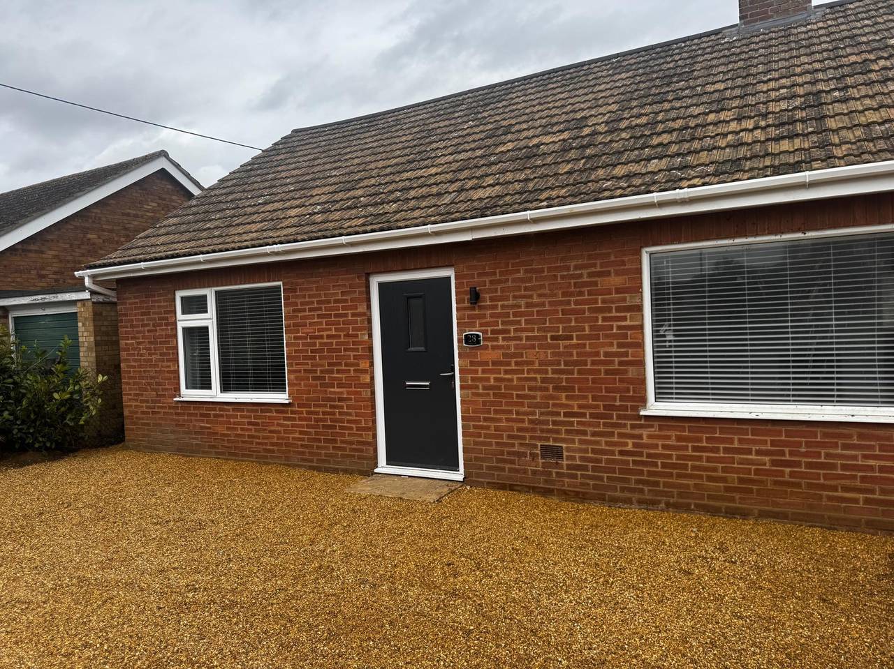3 Bed Cottage - Sleeps 5 - Pets - Hottub - Garden in Heacham, Norfolk Coast