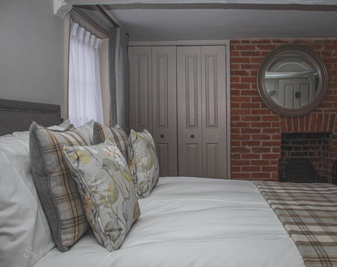 Double Room with Private Bathroom in Waveney District, Sunrise Coast