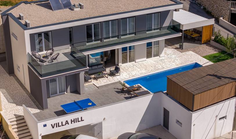 Villa for 8 personer med balkon/terrasse in Dugi Rat, Omiš-Riviera
