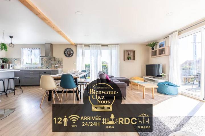 Appartement de vacances pour 12 personnes, avec terrasse et jardin
