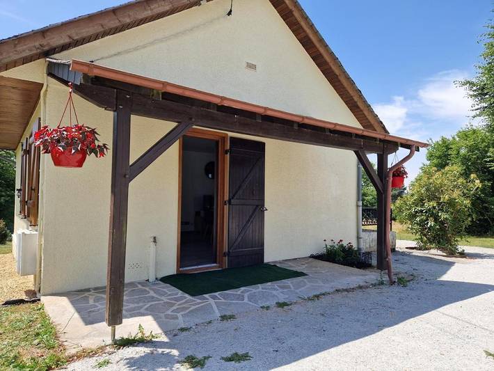 Gîte pour 4 personnes, avec jardin ainsi que vue sur le lac et vue dans Lac de la Triouzoune - 3