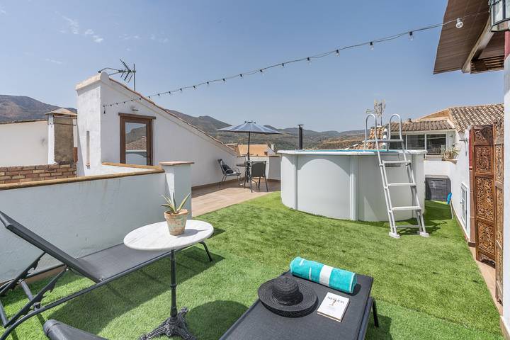 Entire apartment, Apartment 'El Santo' with Mountain View, Wi-Fi and Air Conditioning in Melegís, El Valle