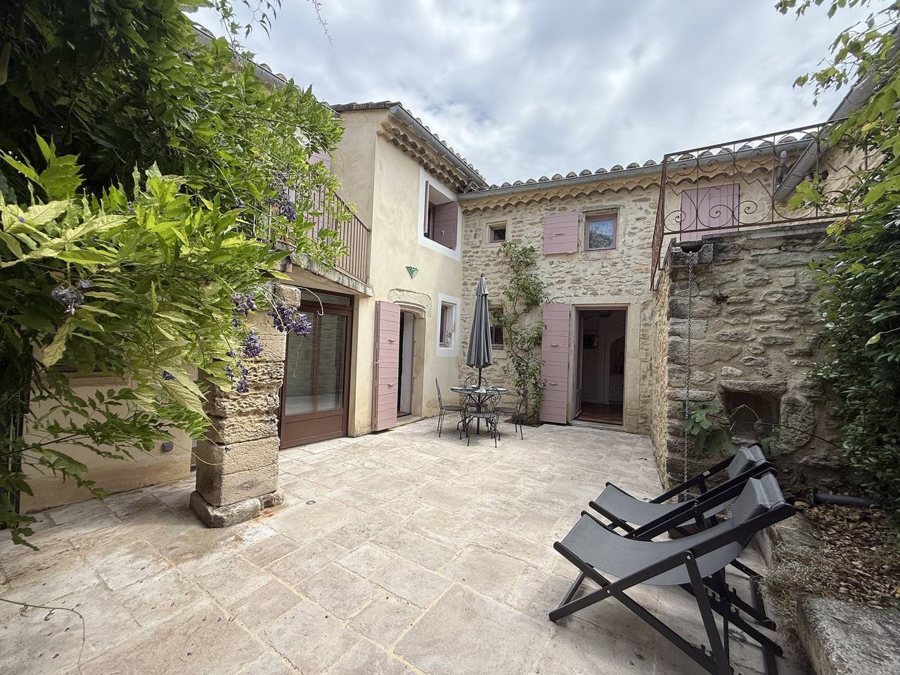 Chez Marie – Maison de village de charme au cœur de Grignan in Grignan, Región de Nyons