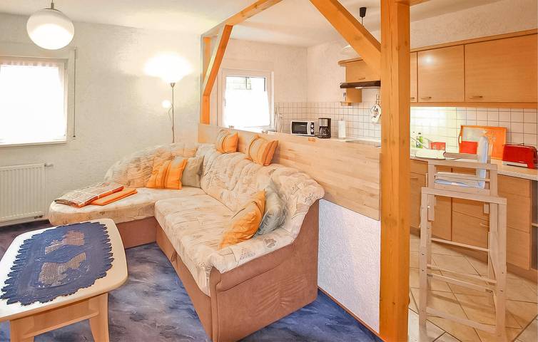 Ganze Ferienwohnung, Gemütliche Wohnung in der Nähe von Groß Plasten Stadtzentrum und See in Groß Plasten, Müritz