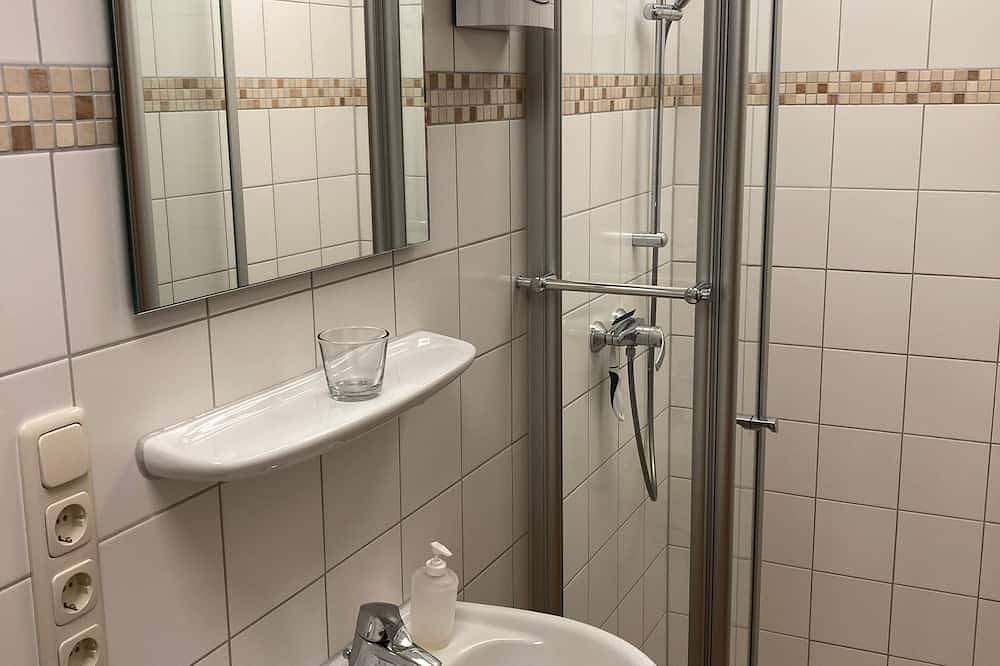 Ganze Wohnung, Ferienwohnung/App. für 8 Gäste mit 130m² in Lalendorf in Krakow am See, Mecklenburgische Seenplatte