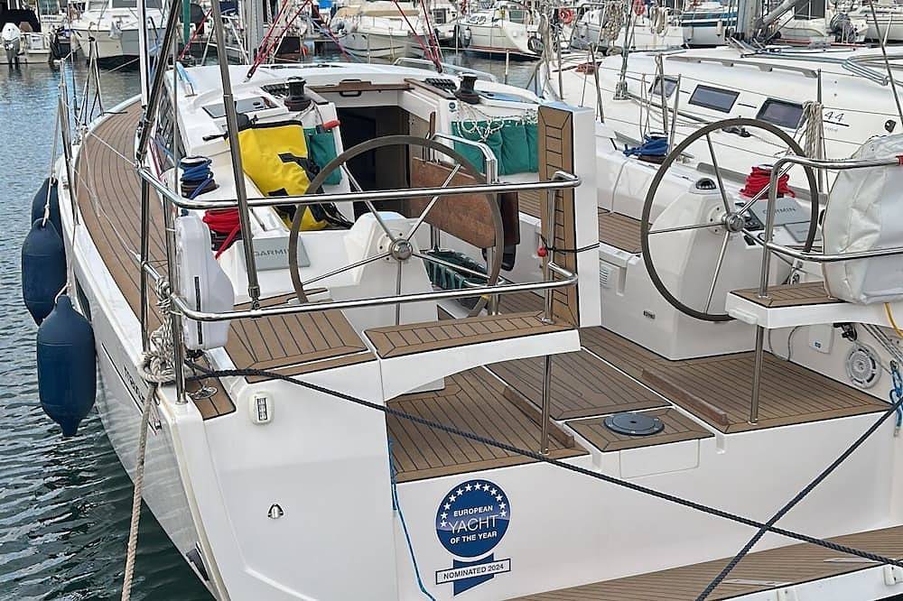 Sun-Kissed Sailing Adventure in Valencia in Costa de Valencia