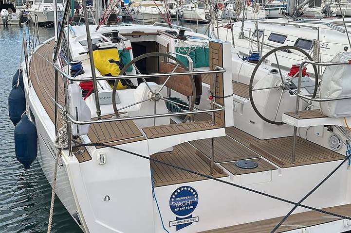 Sun-Kissed Sailing Adventure in Valencia in Costa de Valencia