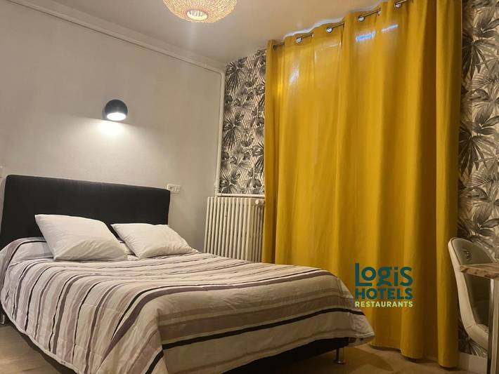 Hôtel pour 2 personnes, avec terrasse à Fontaines (Saône-et-Loire)