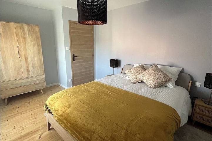 Gîte pour 4 personnes, avec jacuzzi à Lussac - 2