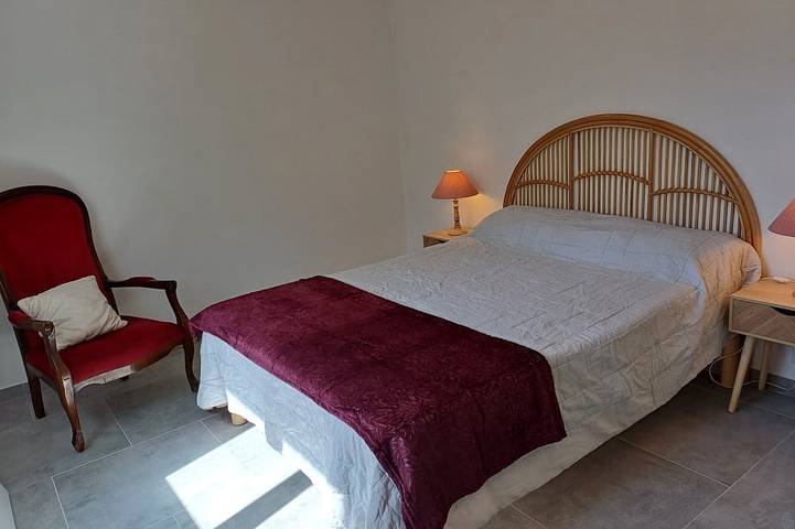 Gîte pour 6 personnes, avec terrasse et jardin à Santa-Maria-Figaniella - 3