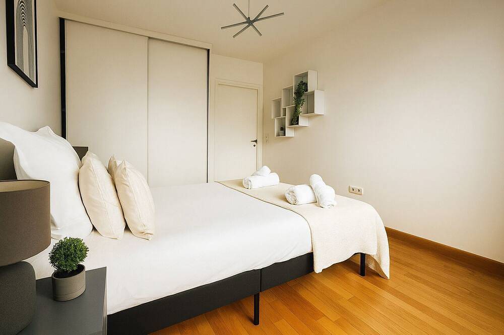 Entire apartment, Spacieux 4 pièces à Issy-les-Moulineaux in Issy-les-Moulineaux, Hauts-de-Seine
