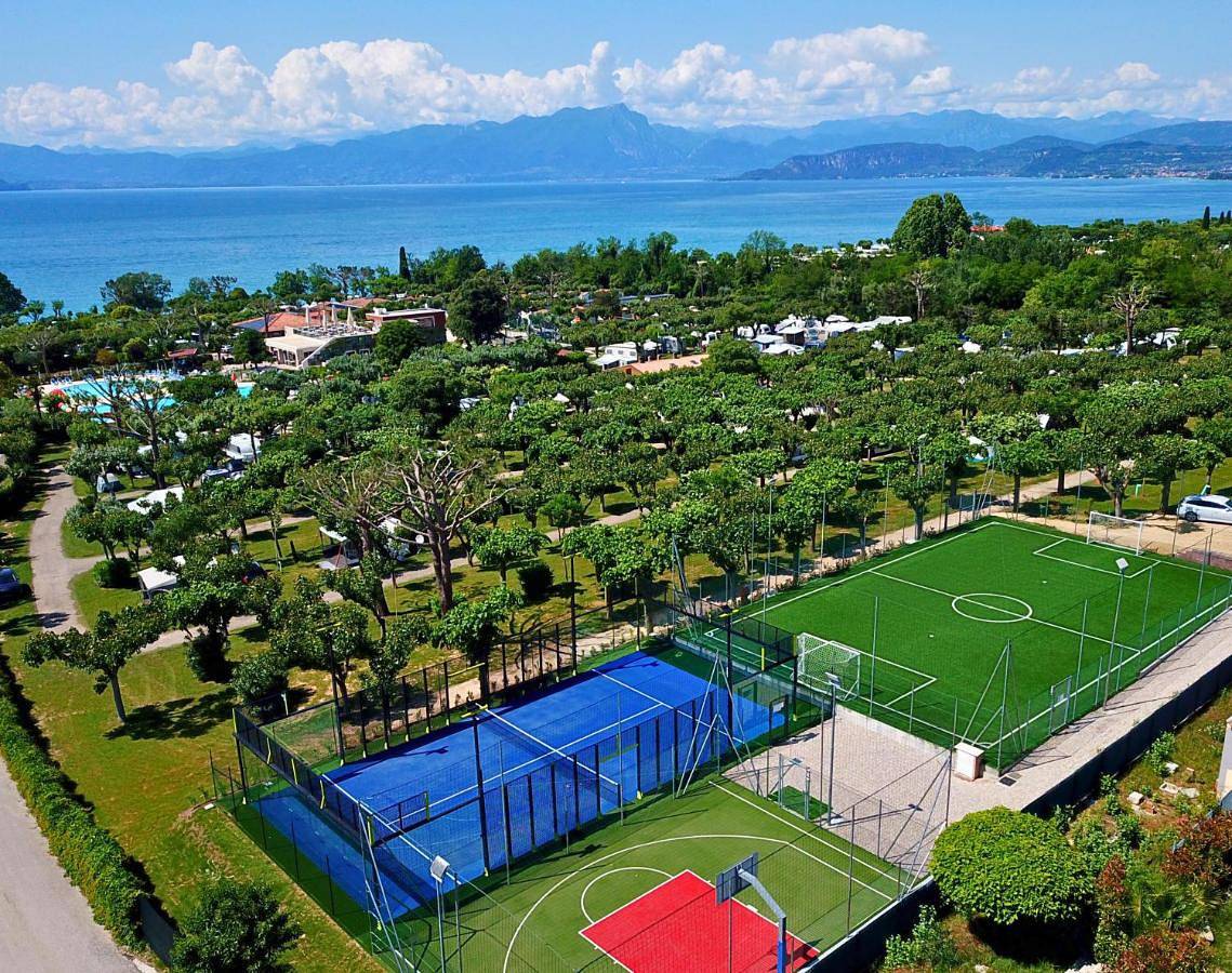 Camping Fossalta in Lazise, Gardasee-Berge