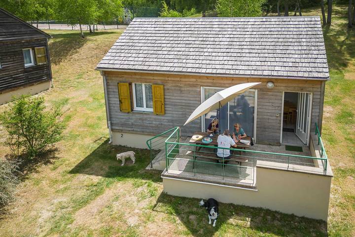 Gîte pour 6 personnes, avec Terrasse dans Chauchailles