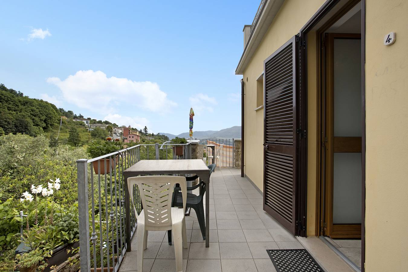 Entire apartment, Apartment 'Monolocale Arianna 2' with Wi-Fi in Polverara, Riccò del Golfo di Spezia