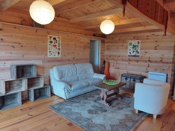 Location de vacances pour 8 personnes, avec sauna et terrasse ainsi que jardin et vue à Lanobre - 3