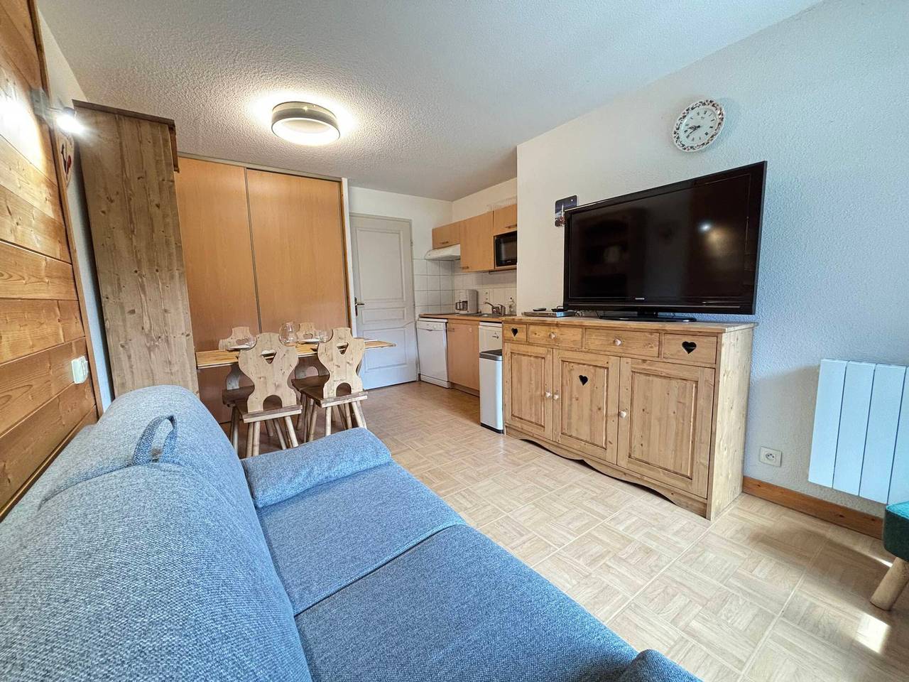 Appartement entier, Charmant appartement pour 4 personnes au pied des pistes avec piscine in Flumet, Région d'Albertville