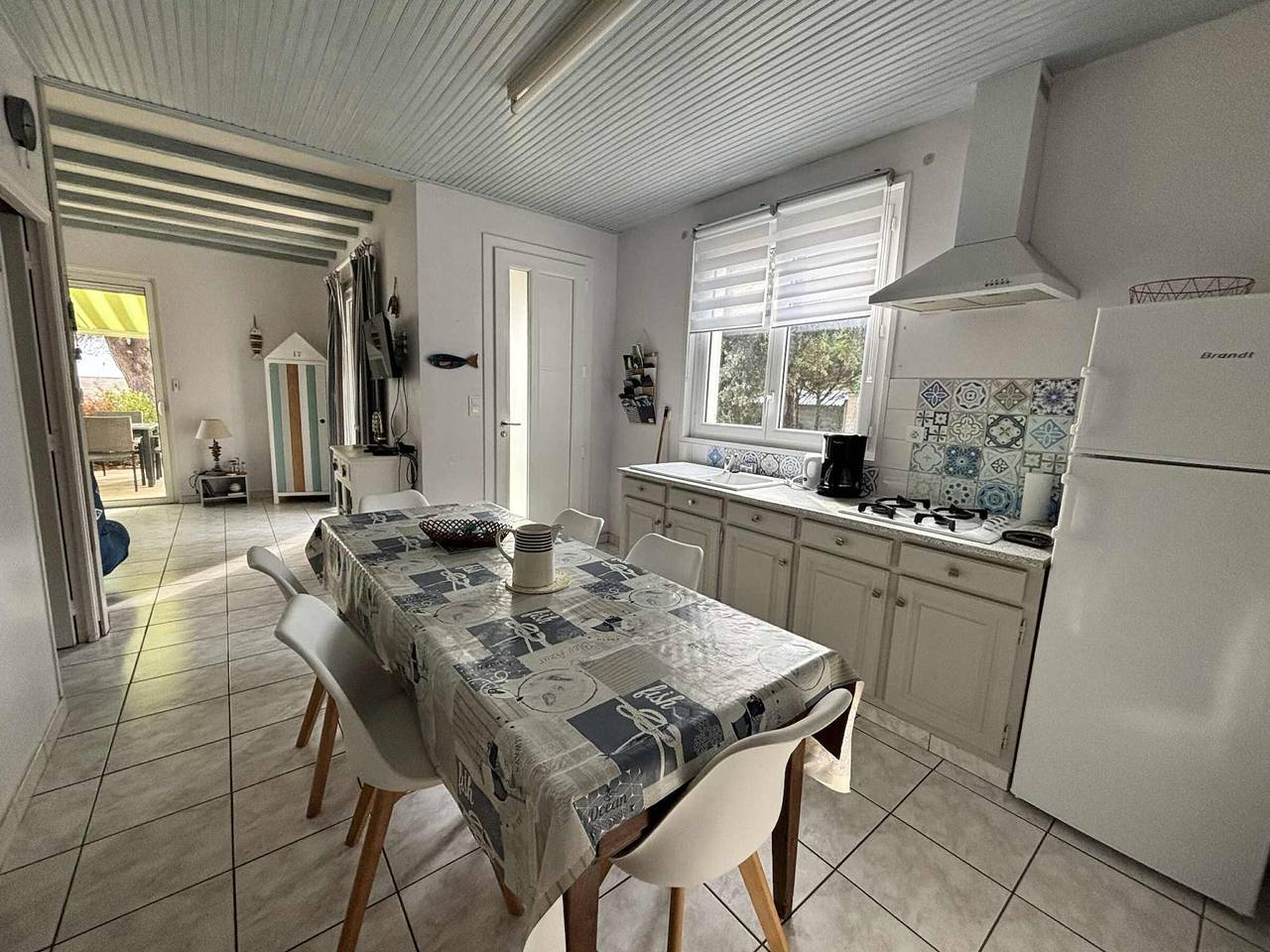 Holiday Home Under the Pines for 9 People in La Tranche-sur-Mer, La Grière in La Tranche-sur-Mer, Vendée