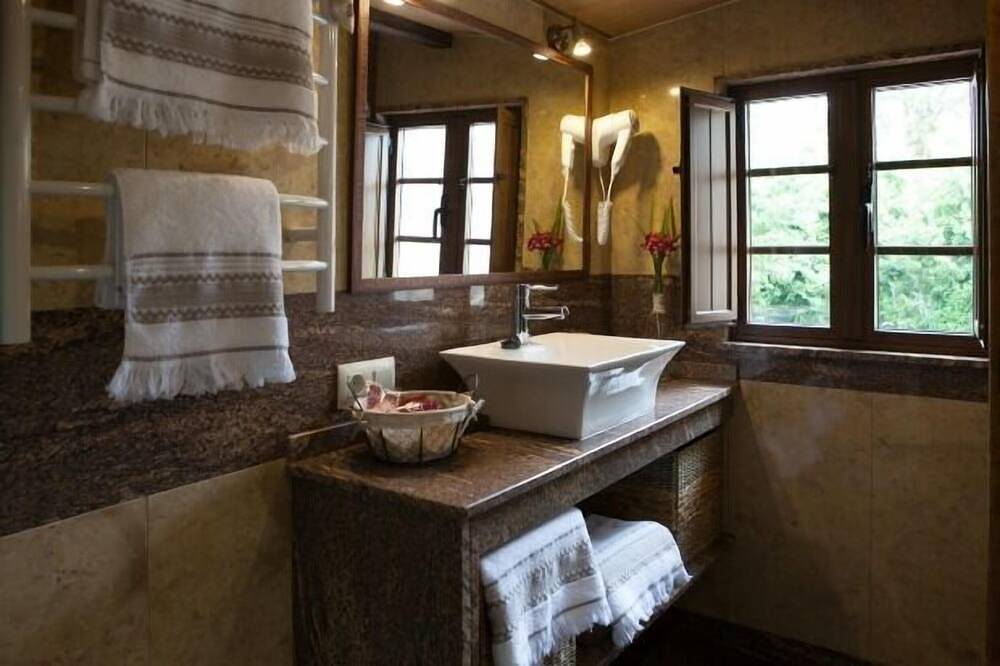 Casa do Vinculeiro A Fieiteira in A Baña, Costa de Galicia