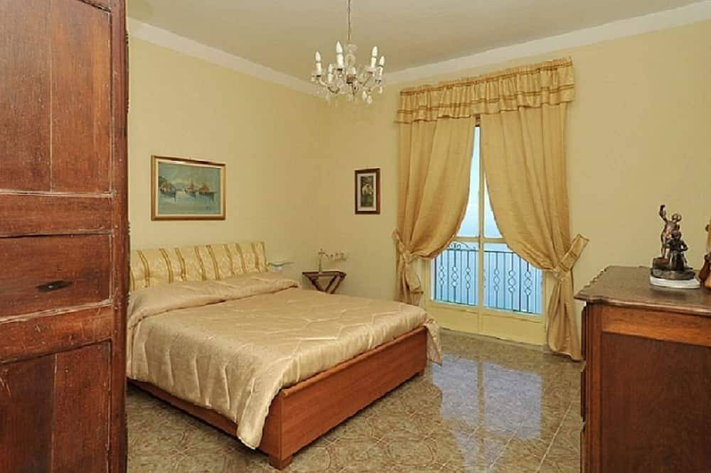 Entire apartment, Apartment with breathtaking view in San Michele (Salerno), Amalfi Coast