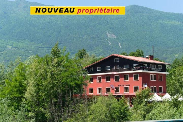 Hôtel pour 6 personnes, avec vue et jardin à Saint-Pierre-d'Albigny - 2