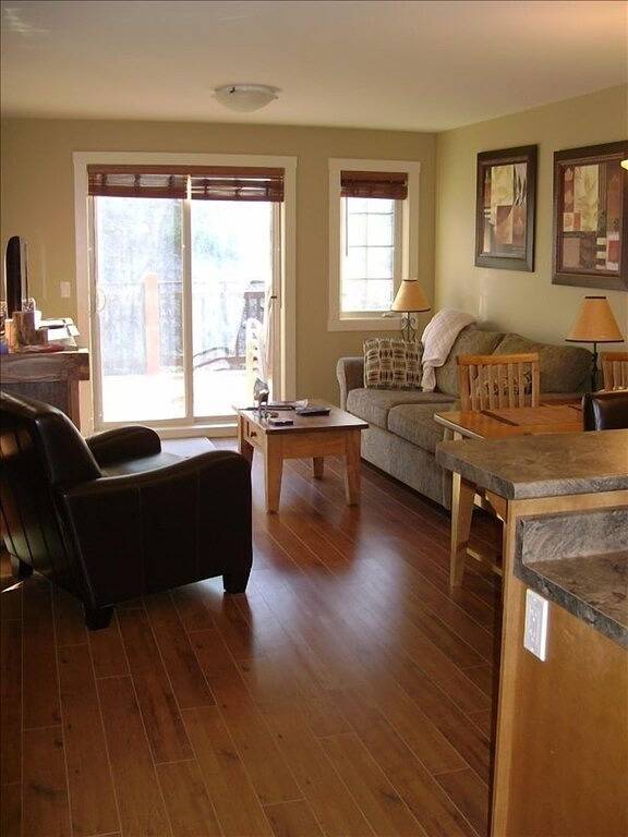 Glamping for 7 Guests in Canadian Rocky Mountains, Yoho National Park