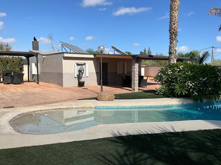 Casa rural para 8 personas, con jardín además de piscina y jacuzzi en San Vicente del Raspeig - 3