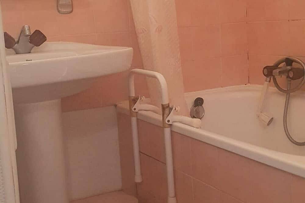 Geheel appartement, Studio cabine dans résidence avec piscine in Agay, Saint-Raphaël