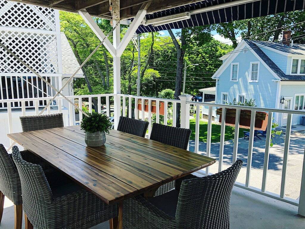 Charming 2 story home near Perkins Cove in Ogunquit, York County