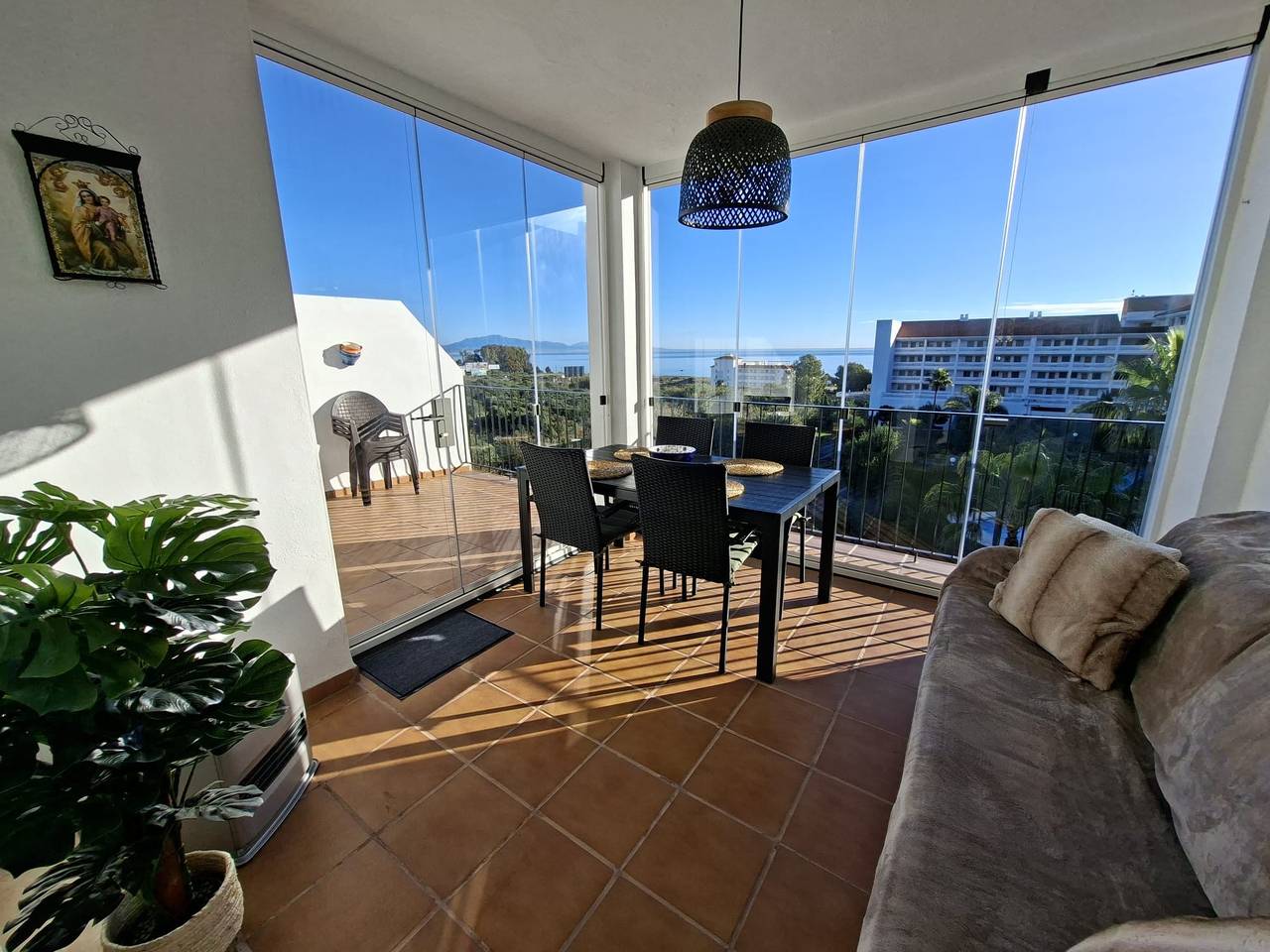 Ganze Wohnung, Manilva Playa 2188 Vistas al Mar in Alboran Hills, Manilva